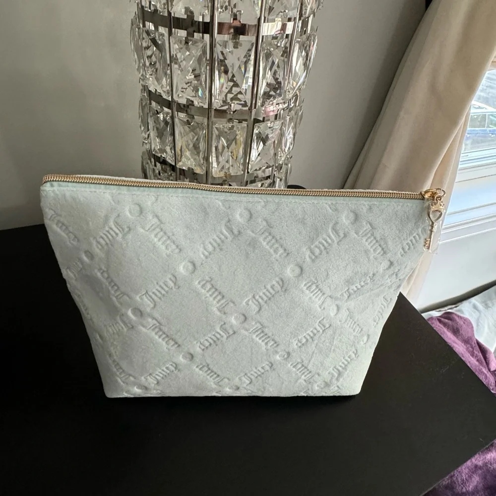 NWT Juicy Couture Large Travel Cosmetic Bag